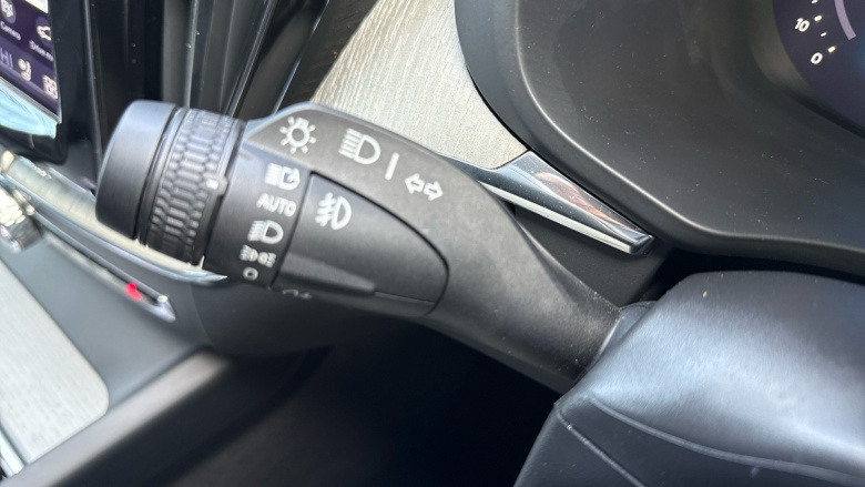 Volvo XC60 2.0 T8 [455] PHEV Ultra Dark 5dr AWD Geartronic Estate